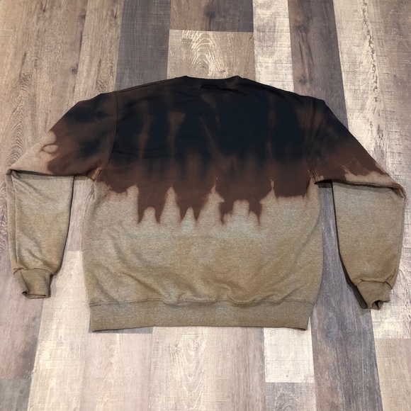 Custom Champion Crewneck 🌻 - Picture 3 of 8